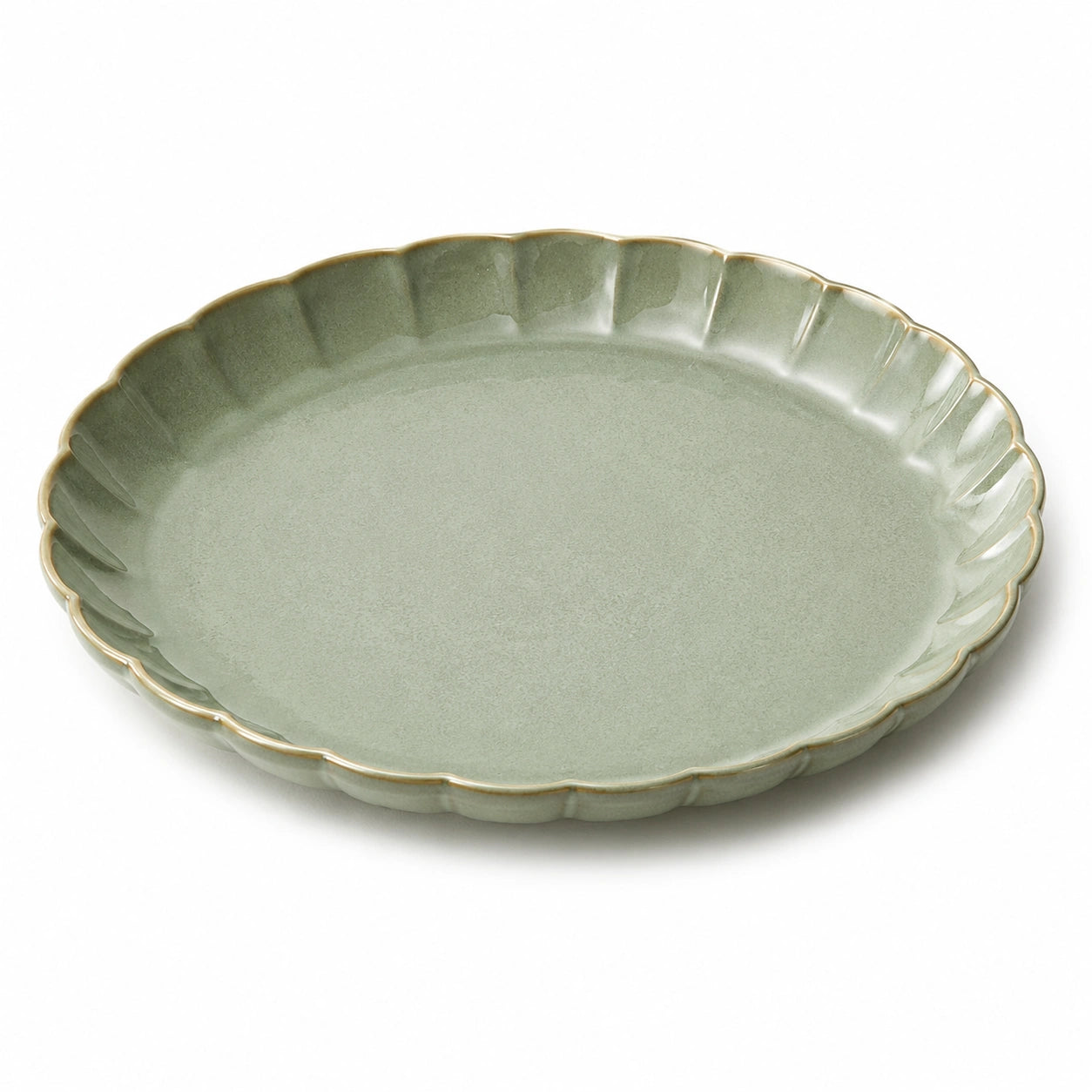 Piatto piano in ceramica 26 cm verde salvia con bordo ondulato